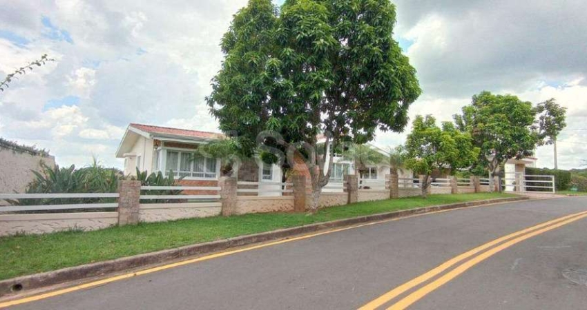 Casa à venda no condomínio Estância Marambaia na cidade de Vinhedo - SP