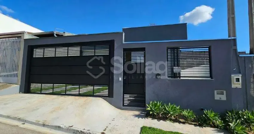 Casa térrea nova para comprar com três quartos sendo uma suíte na cidade de Vinhedo - SP