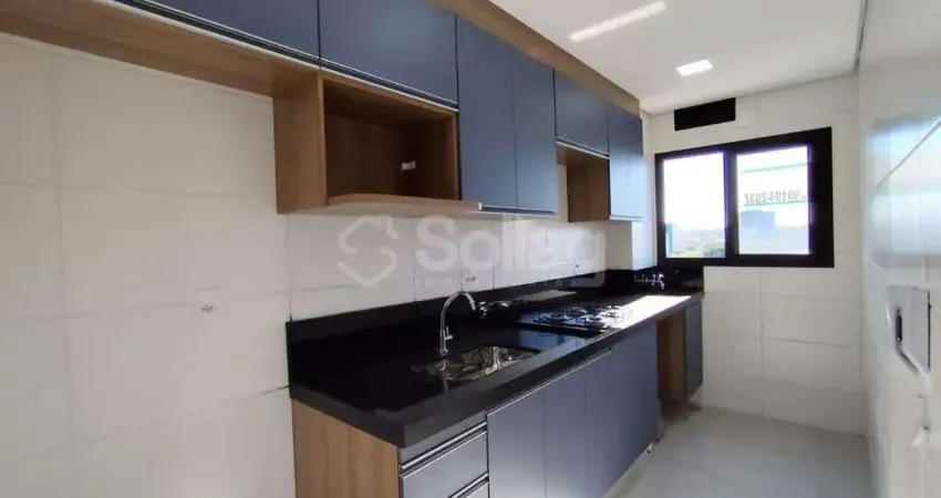 Apartamento para alugar com 02 quartos uma suite, armarios, 1 vaga de garagem descoberta
