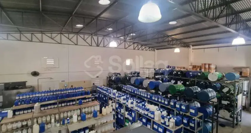 Excelente galpão industrial para alugar com 430m em Vinhedo São Paulo.