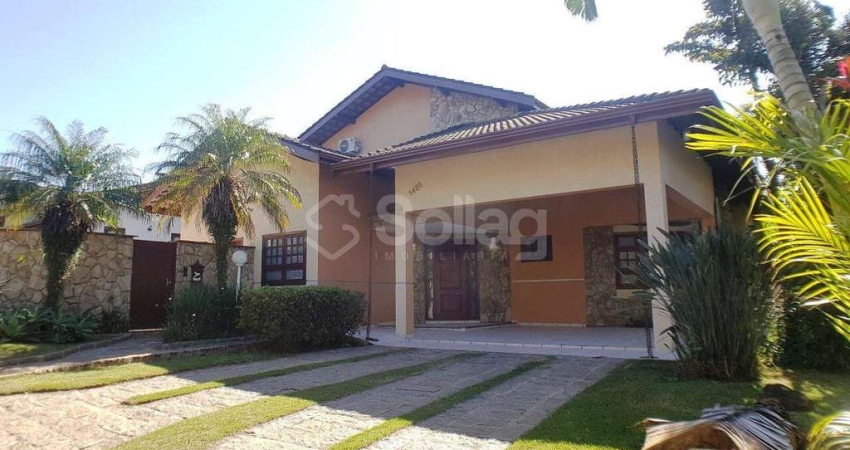 Casa térrea para venda no condomínio Vista Alegre Sede em Vinhedo – SP.