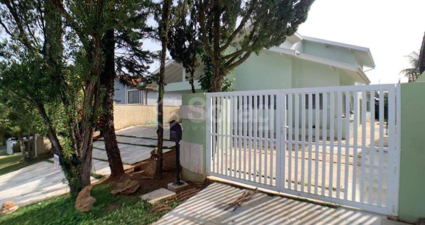Casa térrea á venda no Condomínio Estância Marambaia, em Vinhedo, interior de São Paulo.