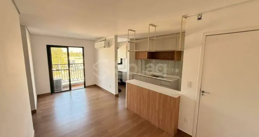 Apartamento para alugar em Vinhedo com 2 quartos sendo 1 suíte no Condomínio Vicenza.