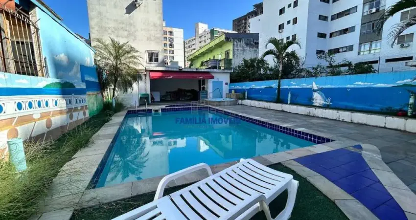 Casa em condomínio fechado com 3 quartos à venda na Avenida Senador Pinheiro Machado, --, Marapé, Santos