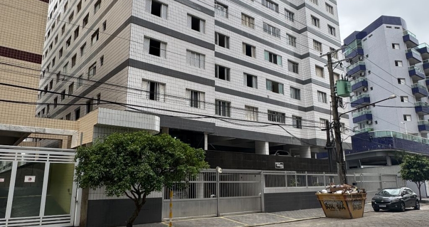 APARTAMENTO 200 METROS DA PRAIA COM 2 DORM
