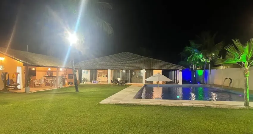 Vendo maravilhosa casa na praia do cumbuco ( preço atualizado pós reforma )
