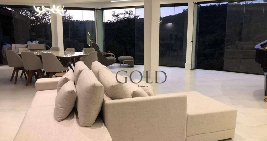 Casa com 7 suítes à venda, terreno de 2.778 m² , construída de 390 m² por R$ 4.350.000 - Vila Velha - Santana de Parnaíba/SP