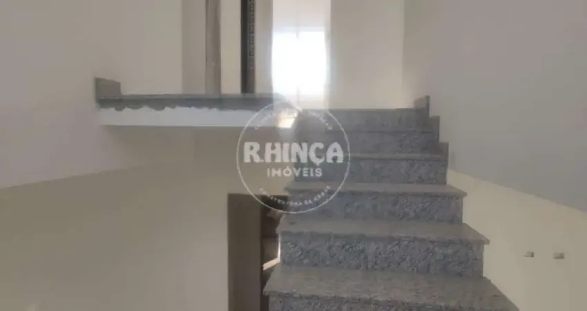Sobrado com 4 quartos  à venda, 212.52 m2 por R$900000.00  - Boa Vista - Curitiba/PR