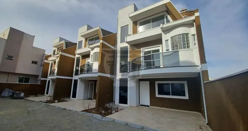 Casa em condomínio fechado com 4 quartos à venda na Rua Wagia Kassab Khury, 155, São Lourenço, Curitiba