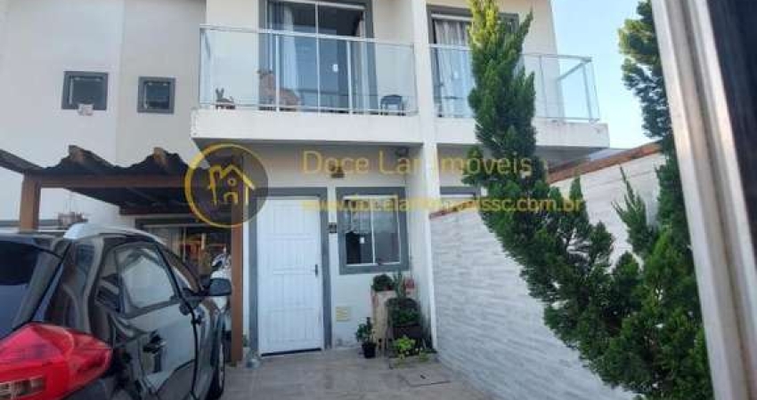 Sobrado para Venda em Palhoça, Bela Vista, 2 dormitórios, 2 banheiros, 1 vaga