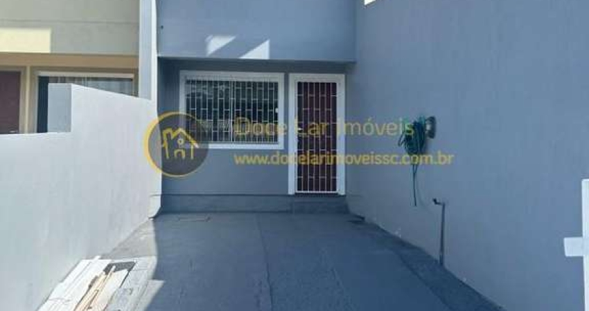 Sobrado para Venda em Palhoça, Bela Vista, 2 dormitórios, 2 banheiros, 2 vagas