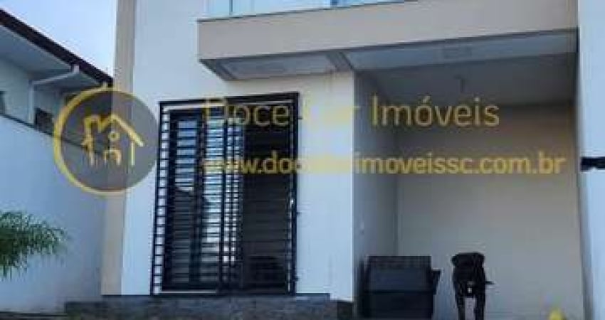 Sobrado para Venda em Palhoça, Bela Vista, 2 dormitórios, 1 suíte, 2 banheiros, 2 vagas
