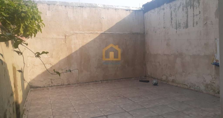 Casa Sobrado  Reformado na Vila Mathias – Santos/SP