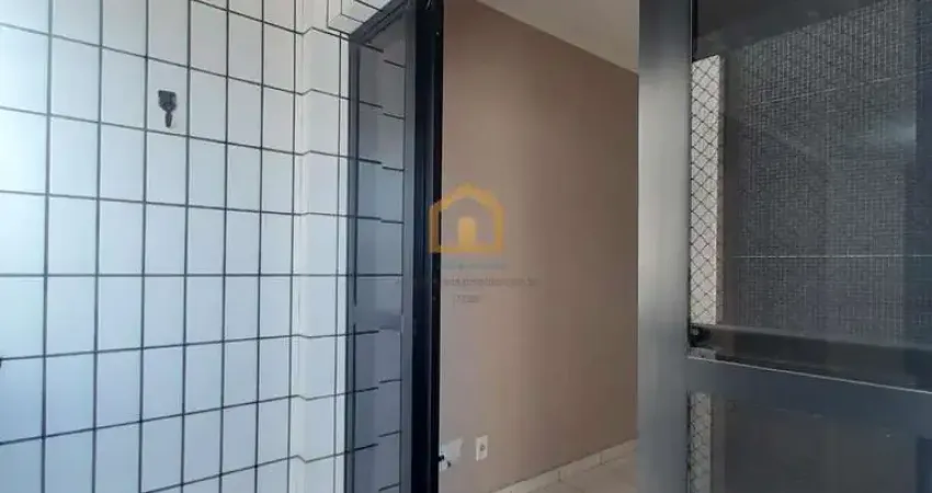 Apartamento Padrão, 2 dormitórios, sendo 1 suíte com sacada.