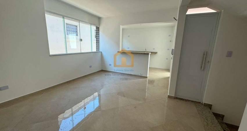 Casa Nova com 2 Suítes e 2 Vagas – Santos/SP