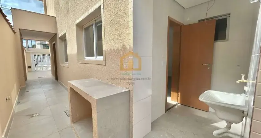 Casa Ampla e Bem Localizada – 3 Dormitórios, 1 Suíte e 2 Vagas!