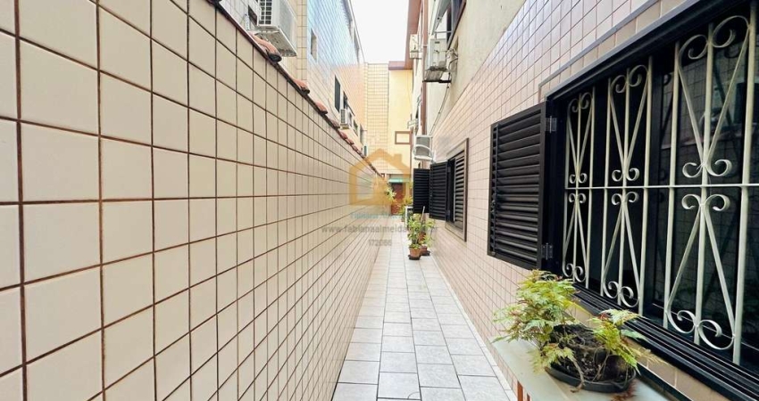 Casa Sobreposta Baixa à Venda – Embaré, Santos