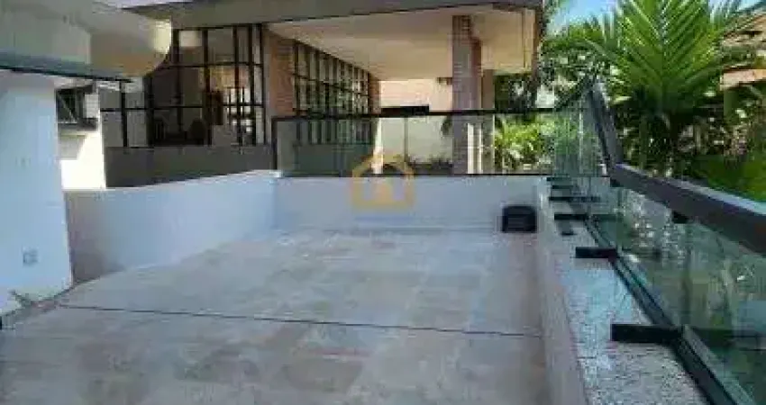 Casa Alto Padrão 4 dormitórios, sendo 1 suíte com varanda.