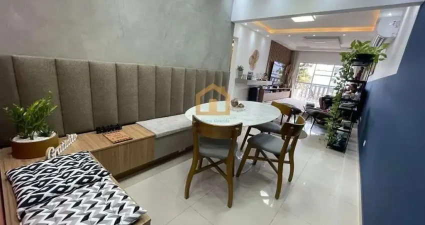 Apartamento à Venda 2 dormitórios, sendo 1 suíte e uma vaga demarcada  no Embaré– Santos/SP