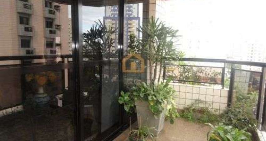 Apartamento de Alto Padrão, Frente, Bairro Boqueirão em Santos.