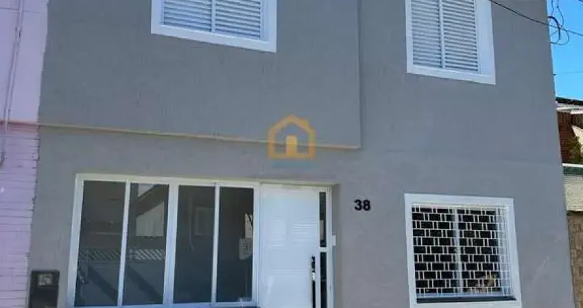 Sobrado à venda – 2 dormitórios | reformado | bairro macuco – santos