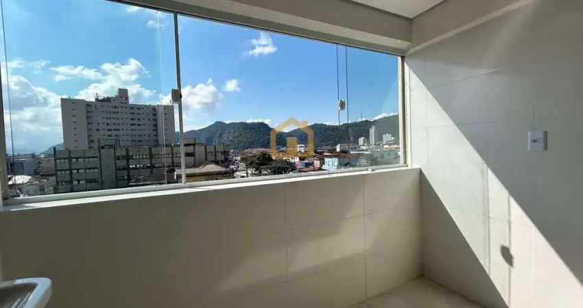 Ótimo apartamento modernizado, no Bairro Vila Cascatinha, em São Vicente.