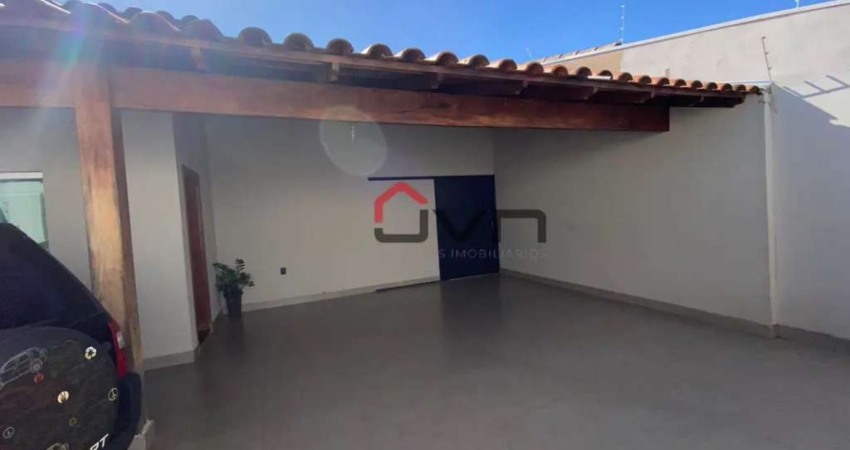 Casa com 3 quartos à venda no Jardim Patrícia, Uberlândia 