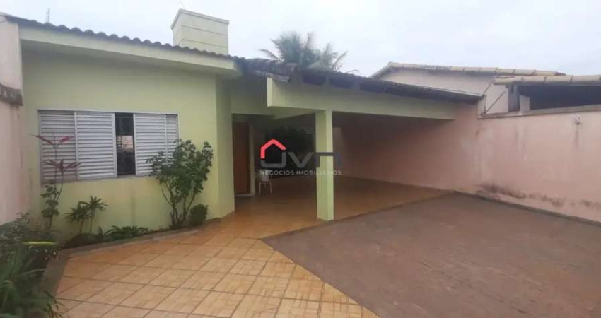 Casa com 3 quartos à venda no Osvaldo Rezende, Uberlândia 