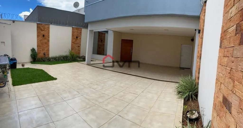 Casa com 3 quartos à venda no Novo Mundo, Uberlândia 