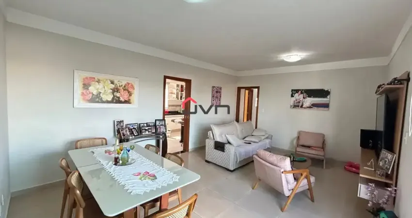 Apartamento no bairro nossa sra. aparecida com 03 quartos e sala ampla.