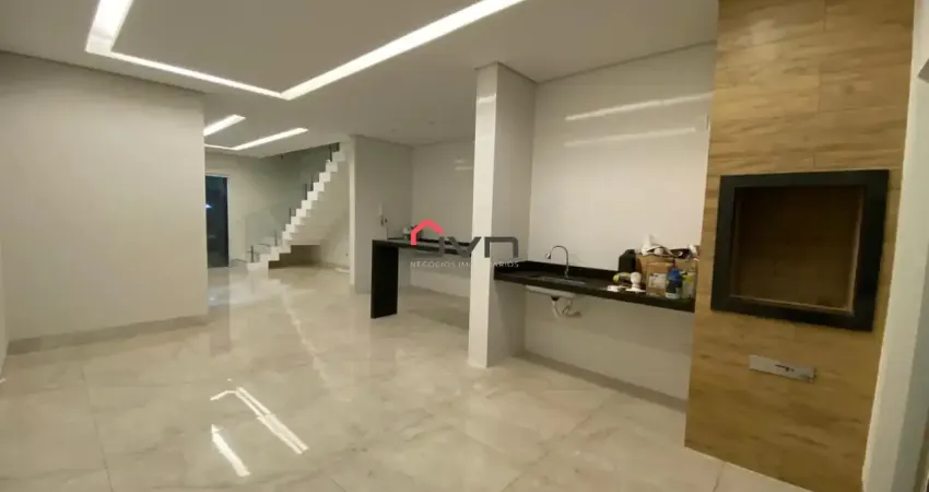 Excelente sobrado no bairro grand ville, com 03 quartos e churrasqueira.