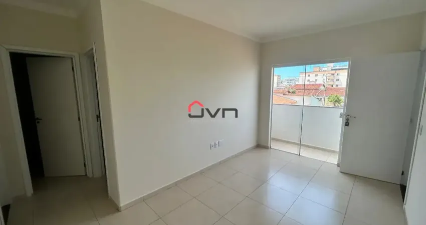 Apartamento no bairro santa mônica com 02 quartos planejados e sacada.