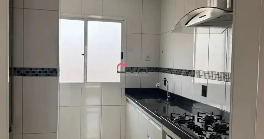 Apartamento a venda em ótima localização! Contando com 2 quartos sendo um suíte, sala ampla com sacada, cozinha, banheiro social, área de serviço e uma vaga de garagem. Agende sua visita e venha c