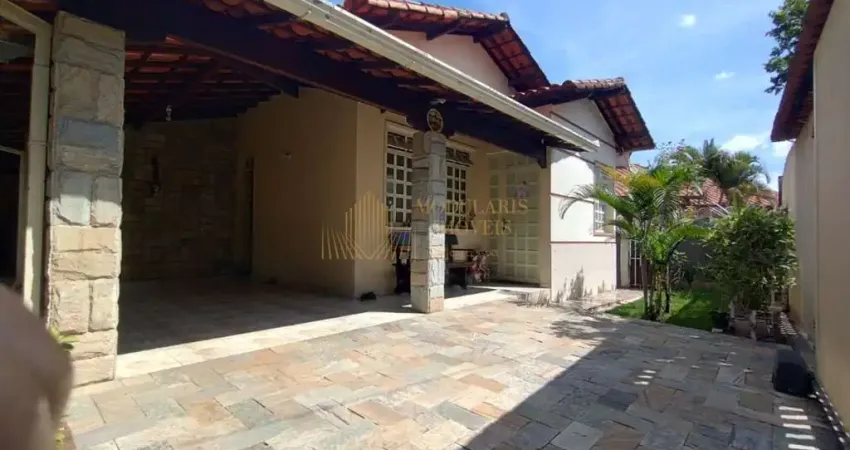 Casa com 3 quartos à venda no Filadélfia, Betim