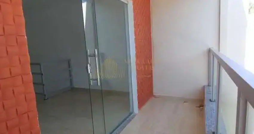 Casa geminada, com 02 quartos, próximo ao deposito alencar e filhos.