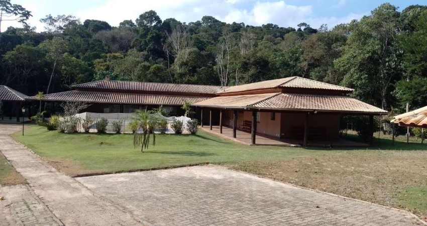 Chácara para Venda, Botujuru, 4 dormitórios, 2 suítes, 2 banheiros, 10 vagas