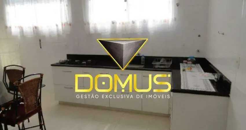 Casa no bairro Jardim Irajá, Ribeirão Preto, ótima localização para residência ou montar um ponto comercial.