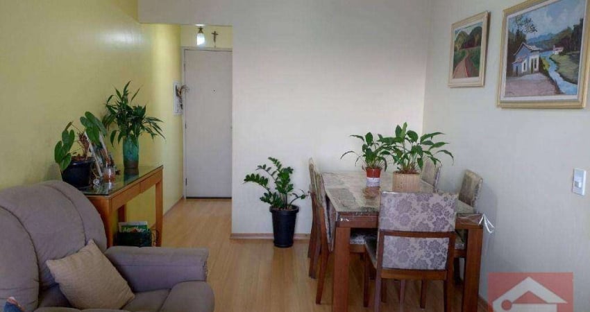 Apartamento com 3 dormitórios à 750 metros do metrô Vila Matilde
