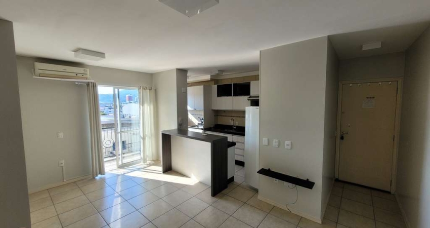 Apartamento com 3 quartos para alugar no Nova Brasília, Jaraguá do Sul 