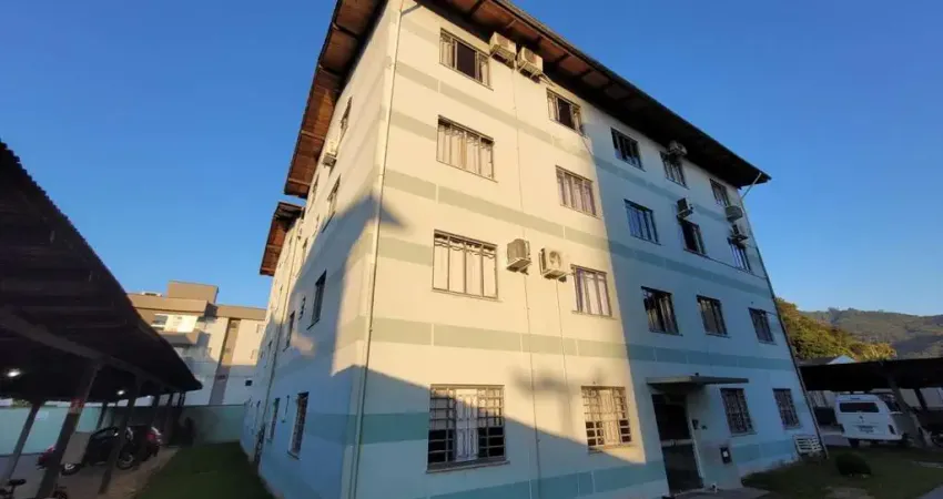 Apartamento com 3 quartos para alugar no Baependi, Jaraguá do Sul 