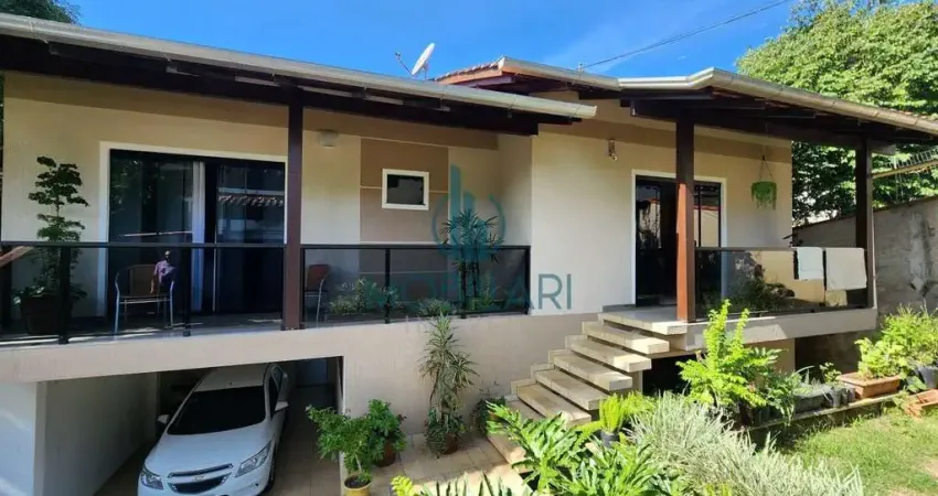 Casa semi mobiliada contendo 3 quartos com 350 m² no bairro fortaleza- blumenau/