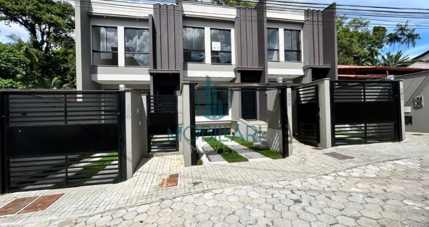 Casa com 3 quartos à venda em Água Verde, Blumenau 