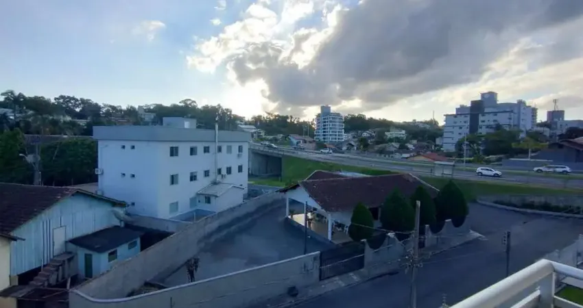 Apartamento à venda com 85 m² de no bairro velha - blumenau/sc.