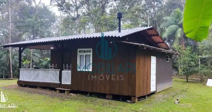 Lindo sítio com casa de madeira semi-mobiliada na vila itoupava