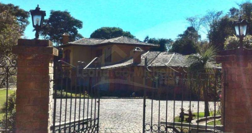 Casa- Petrópolis, Araras