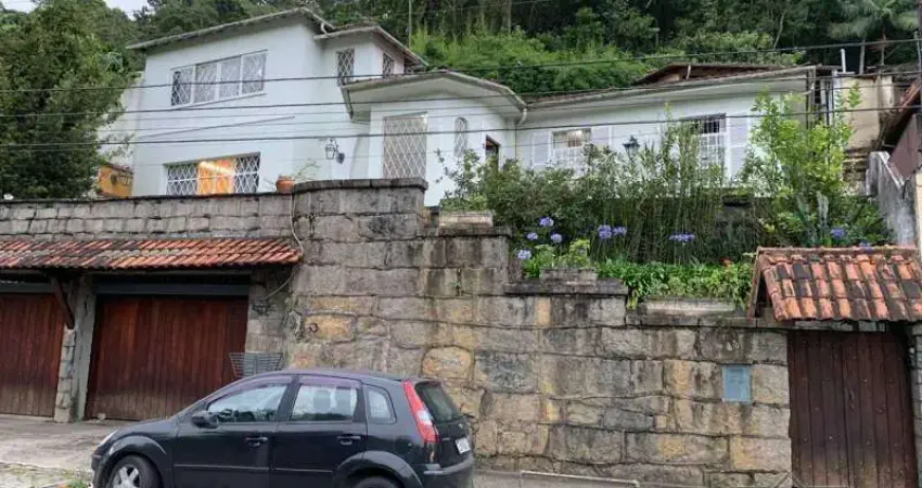Casa com 4 quartos à venda no Valparaíso, Petrópolis 