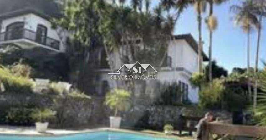 Casa com 5 quartos à venda no Valparaíso, Petrópolis 