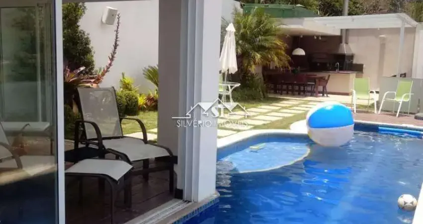 Casa em condomínio fechado com 4 quartos à venda em Itaipava, Petrópolis 