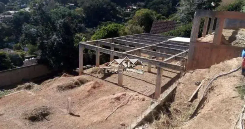 Terreno à venda no Nogueira, Petrópolis 