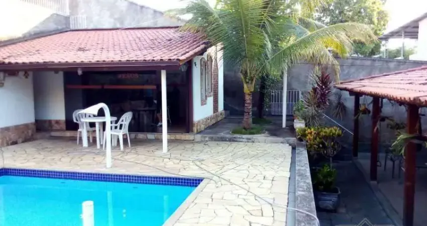 Casa com 5 quartos à venda no Cantagalo, Três Rios